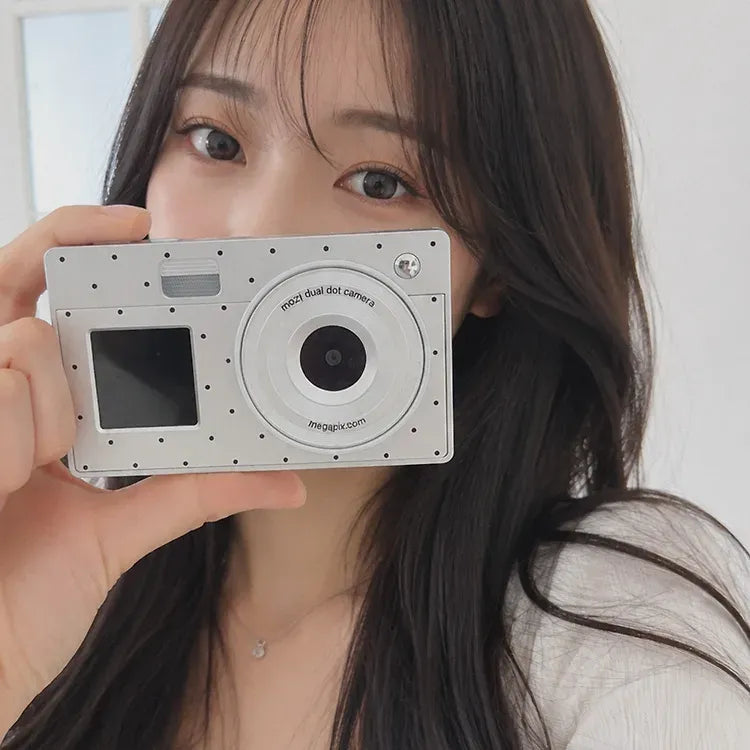 (超靚波點款!!) Booie | Y2K Dual Screen Dot Retro Digital Camera